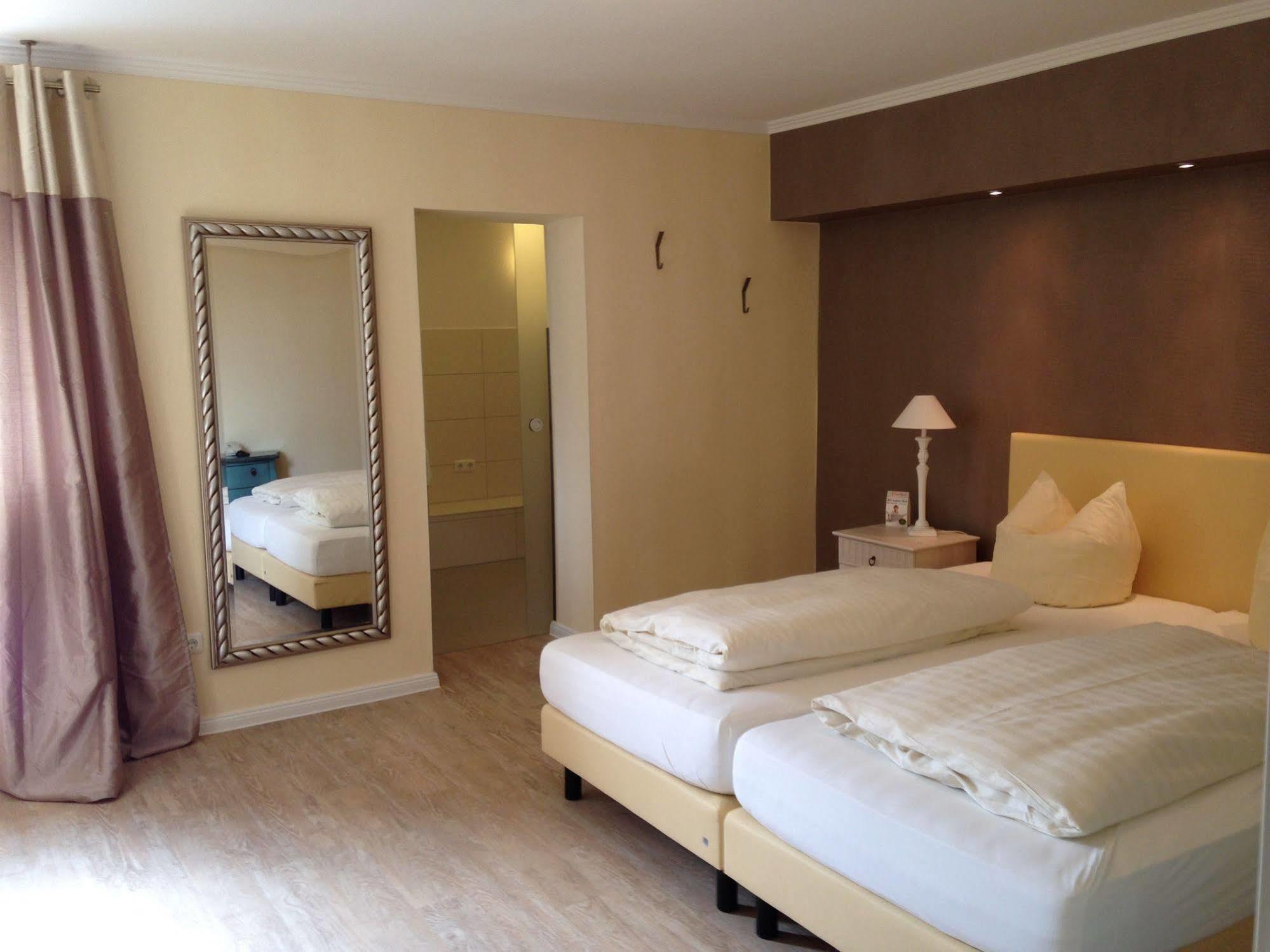 ברייטלינגן Landhotel Franck Garni מראה חיצוני תמונה